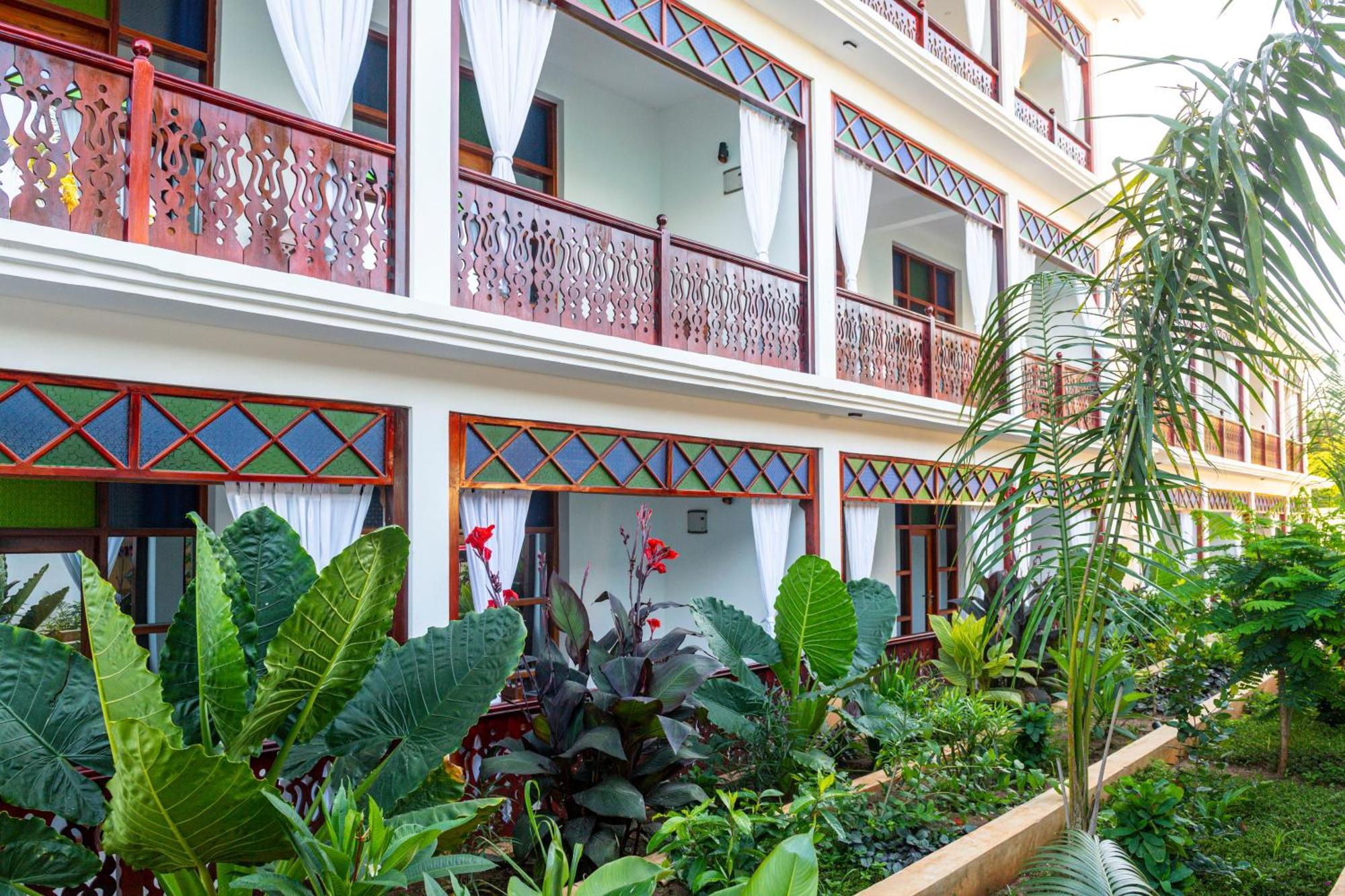 جامبياني Tasneem Islamic Luxury Suites المظهر الخارجي الصورة