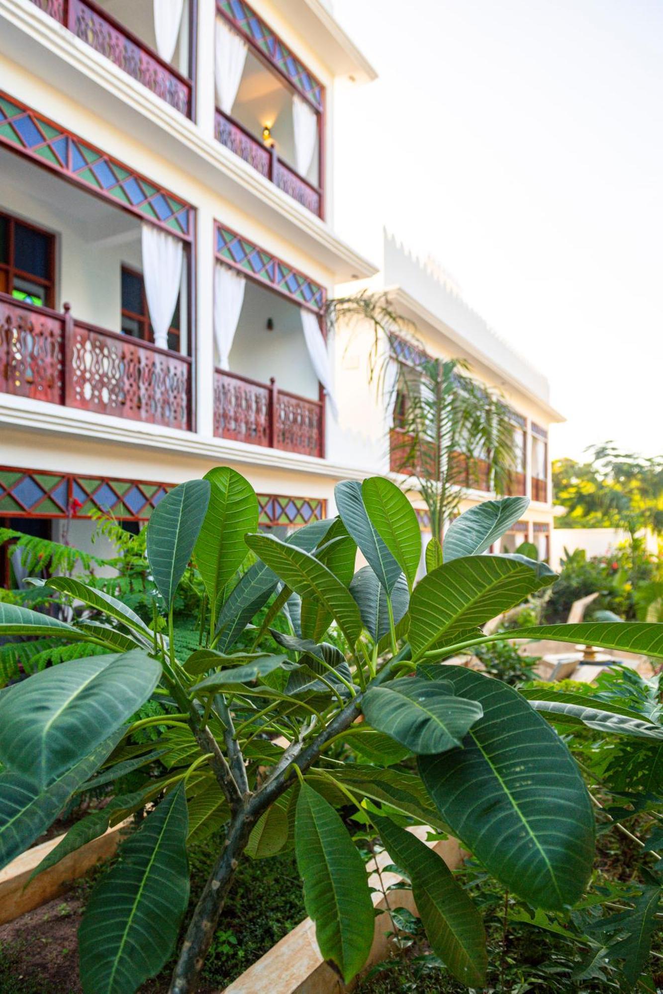 جامبياني Tasneem Islamic Luxury Suites المظهر الخارجي الصورة