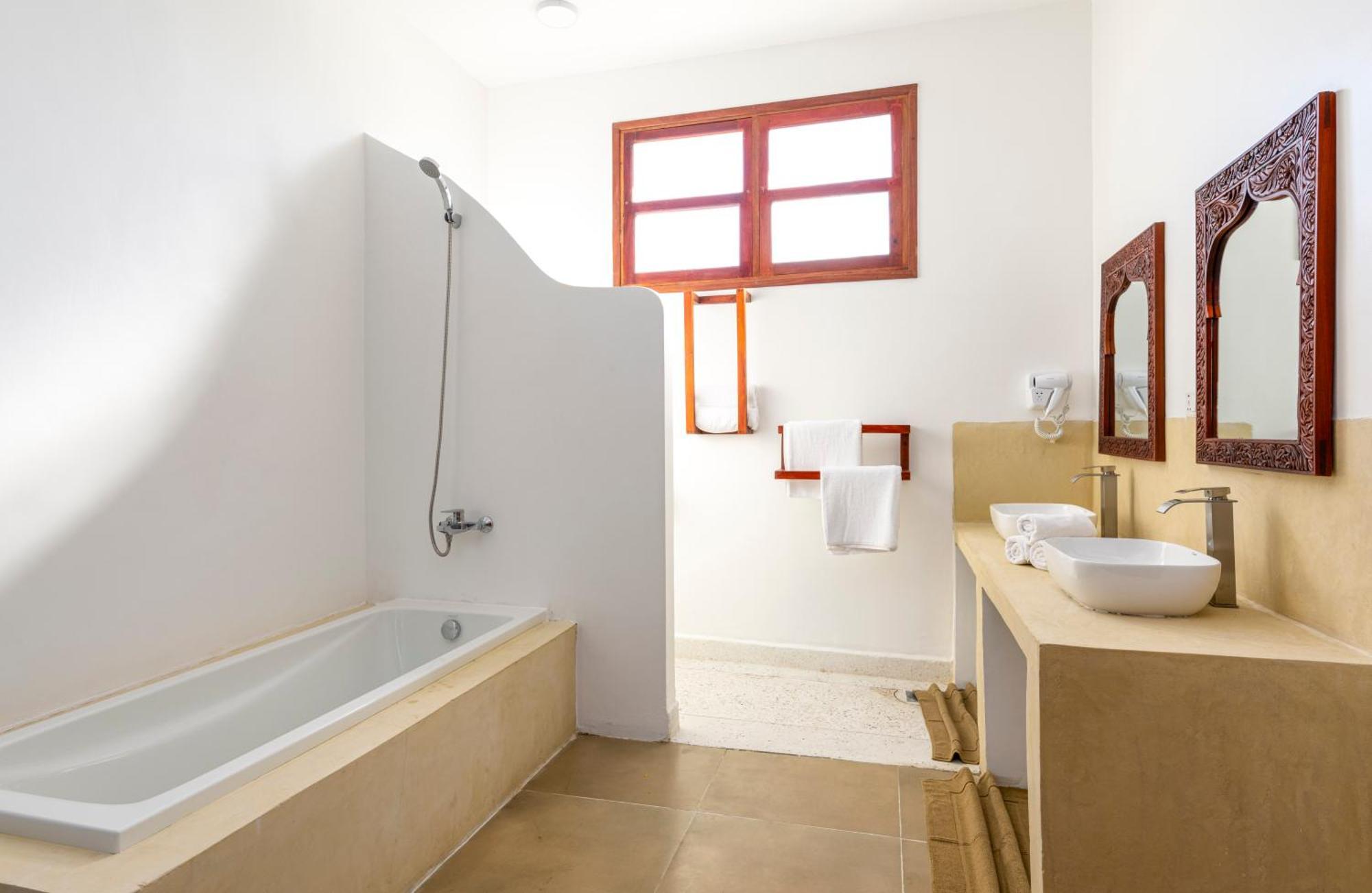 جامبياني Tasneem Islamic Luxury Suites المظهر الخارجي الصورة