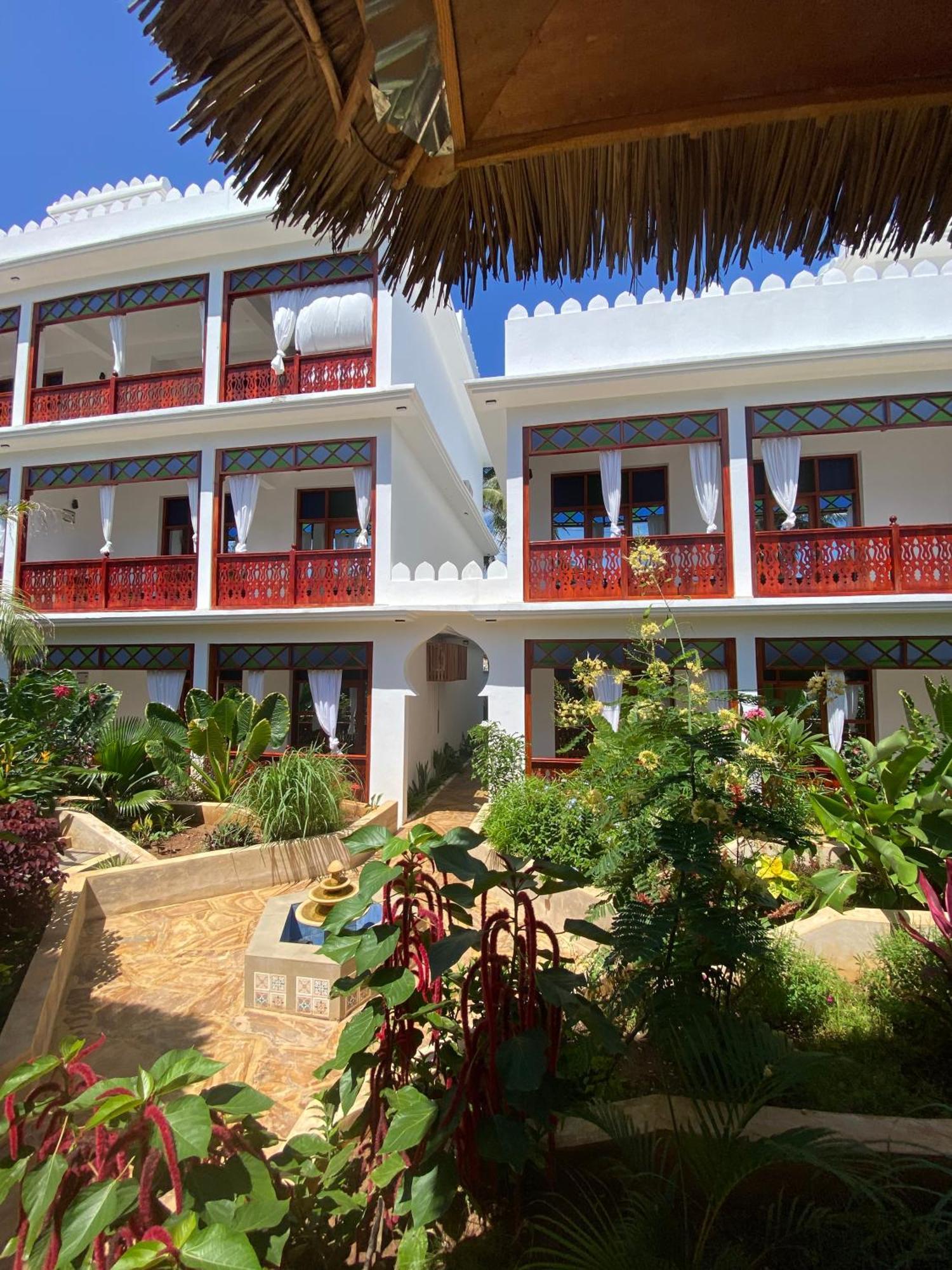 جامبياني Tasneem Islamic Luxury Suites المظهر الخارجي الصورة