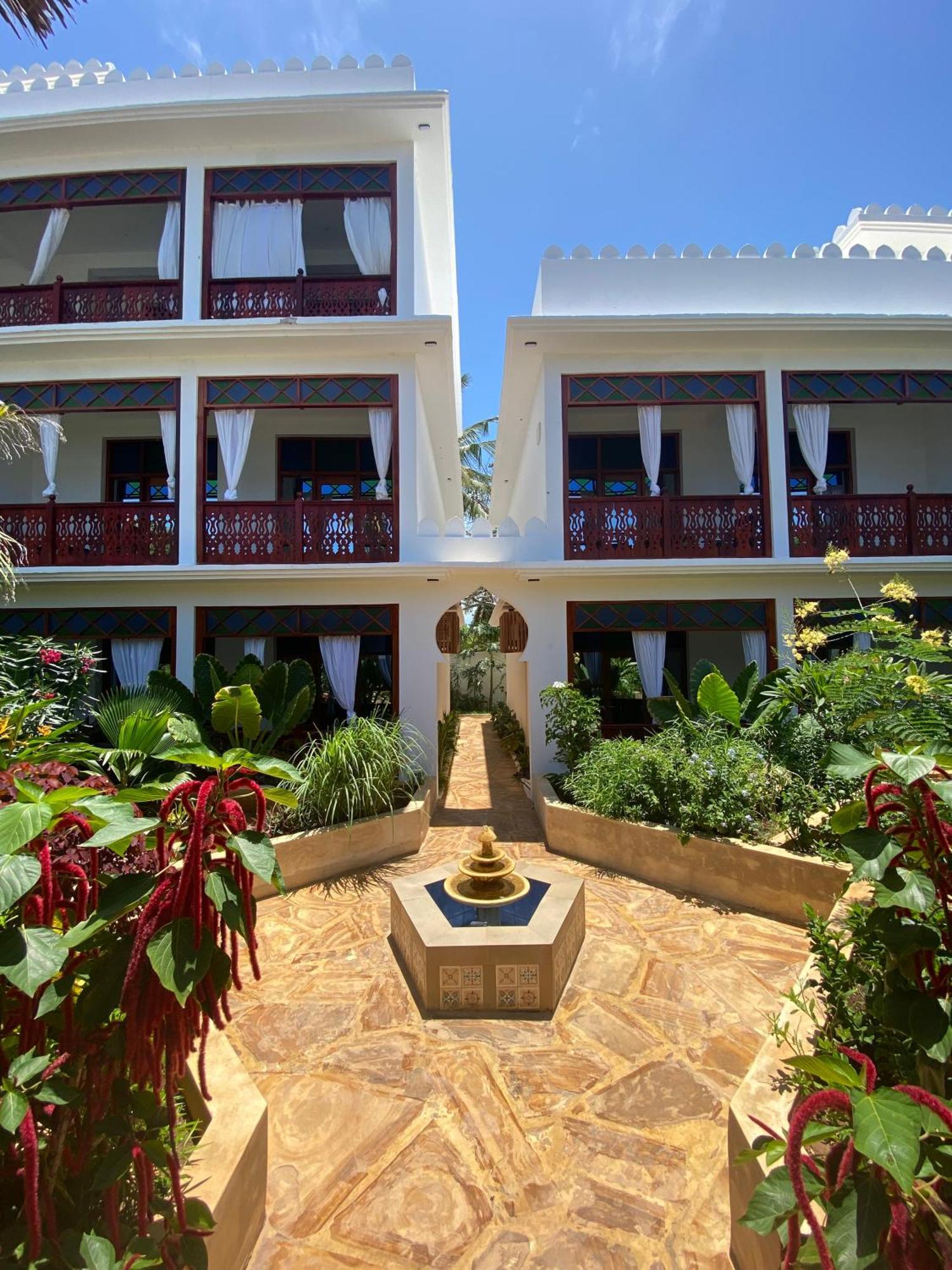 جامبياني Tasneem Islamic Luxury Suites المظهر الخارجي الصورة